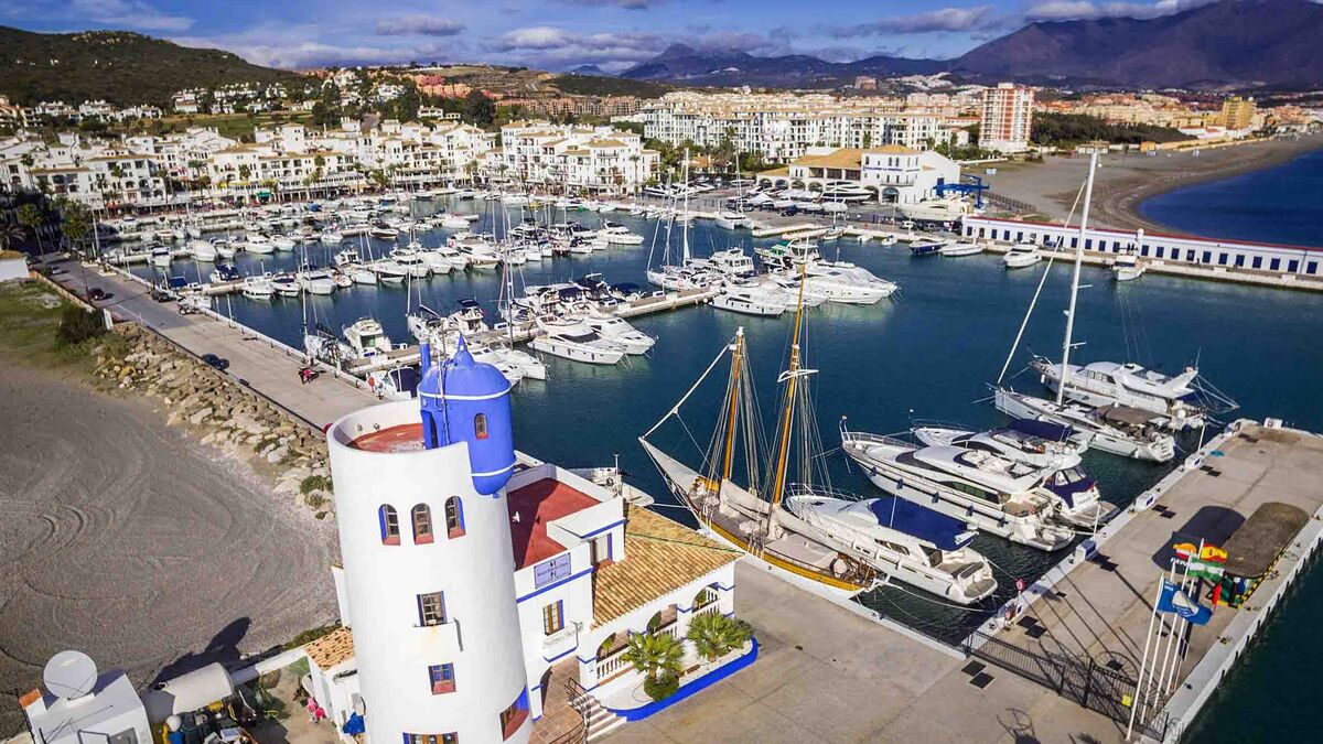 TOUR DU PORT DE LA DUQUESA